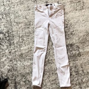 Hollis yet White Jegging